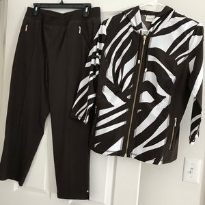 Hooded zip top with matching crop pants